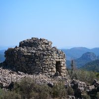 Photo de france - La randonnée de l'ancien refuge sur la colline